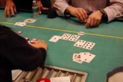omaha poker table
